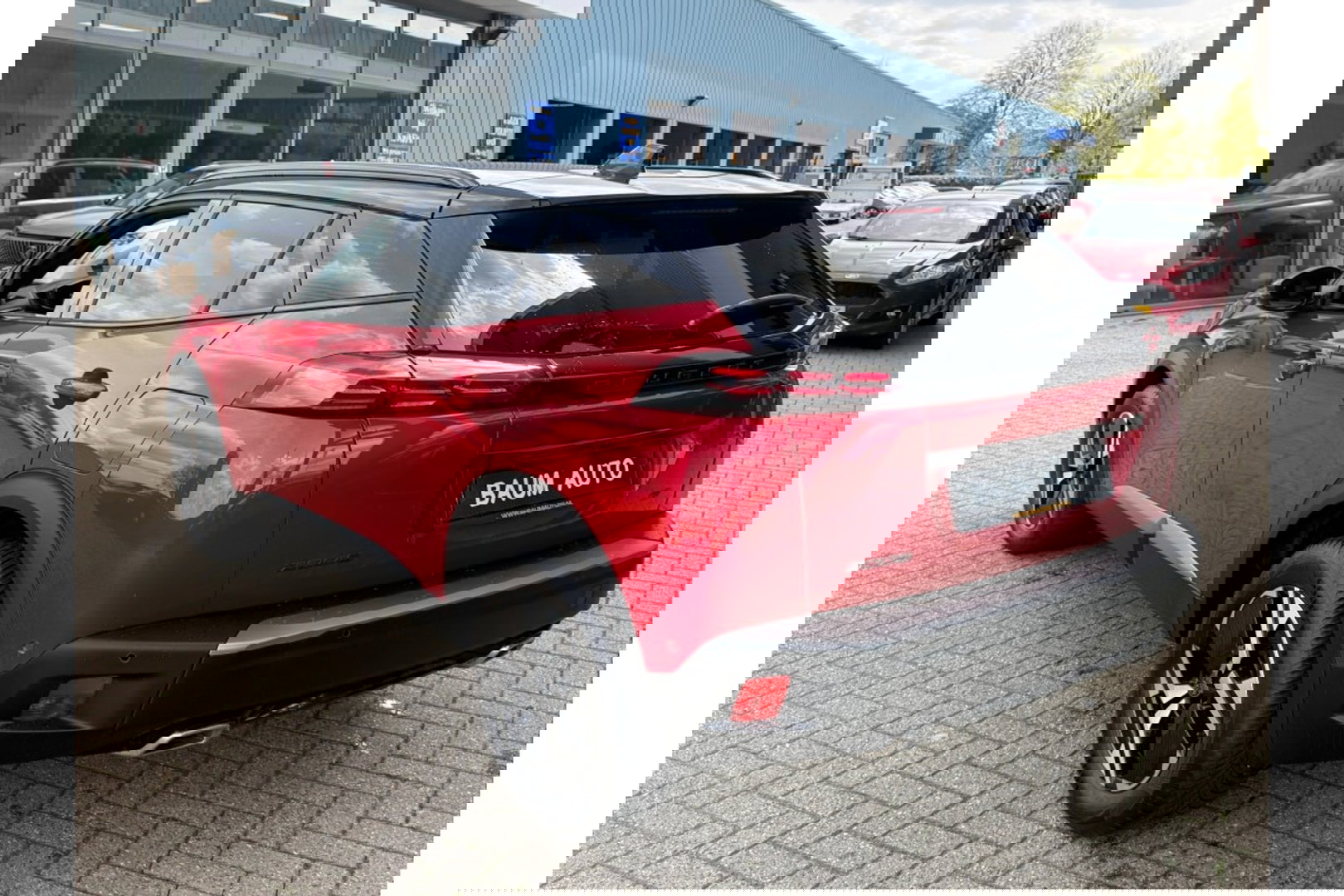 Peugeot 2008 1.2 PURETECH GT PACK AIRCO NAVI PDC-CAMERA.