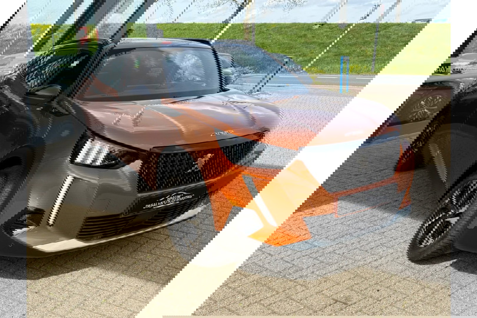 Peugeot 2008 1.2 PURETECH GT PACK 130PK AIRCO NAVI PDC-CAMERA.