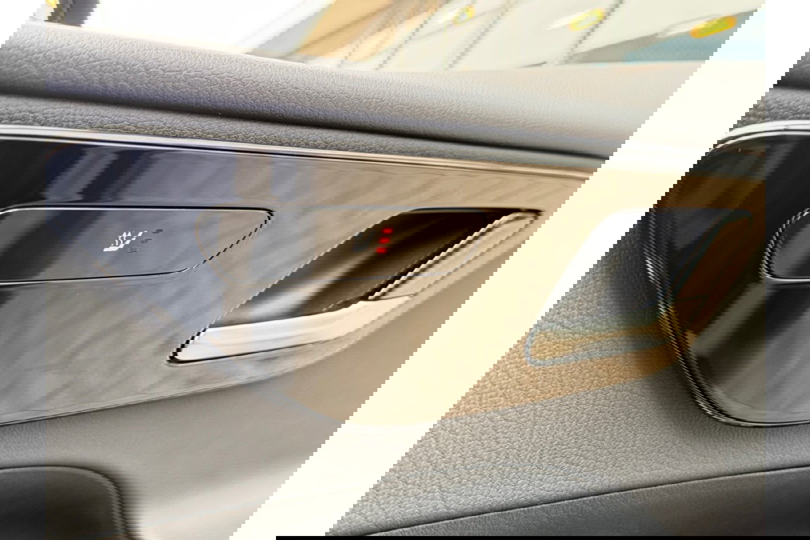 Mercedes-Benz C-Klasse 300 E LUX. LINE PHEV AUTOMAAT NAVI LMV PDC-CAMERA.