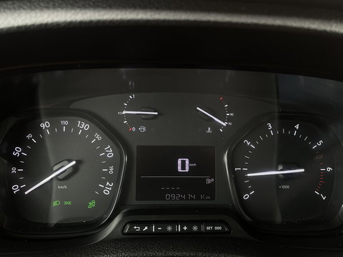 Opel Vivaro 1.5 CDTI L2H1 Selection | Cruise Control | Parkeersensoren | Apple Carplay | Android Auto | Dodehoek Sensor |