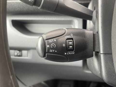 Opel Vivaro 1.5 CDTI L2H1 Selection | Cruise Control | Parkeersensoren | Apple Carplay | Android Auto | Dodehoek Sensor |