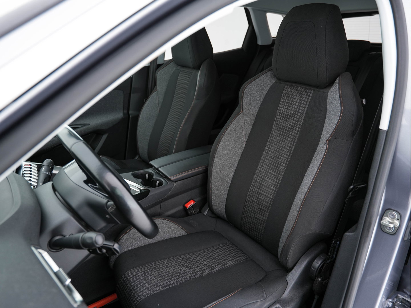 Peugeot 3008 1.2 PureTech Blue Lease Executive *NAVI-FULLMAP | DIGI-COCKPIT | SPORT-SEATS | ECC | PDC | CRUISE | CARPLAY  | PRIVACY-GLASS | TOWBAR | 17"ALU*