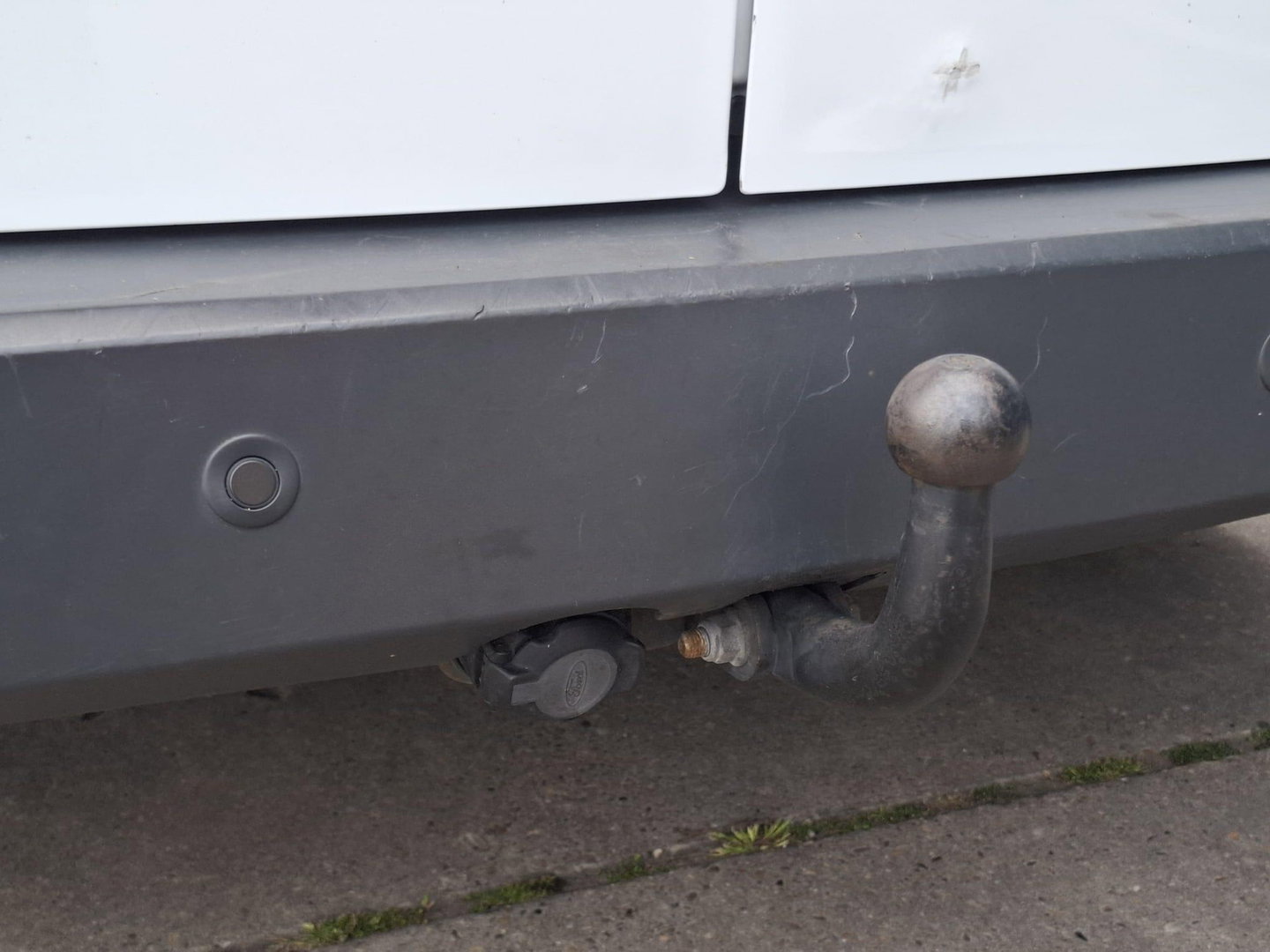 Ford Transit Connect 1.5 TDCI L2 Trend HP AIRCO / TREKHAAK / EURO 6 / 3 ZITS