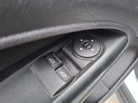 Ford Transit Connect 1.5 TDCI L2 Trend HP AIRCO / TREKHAAK / EURO 6 / 3 ZITS