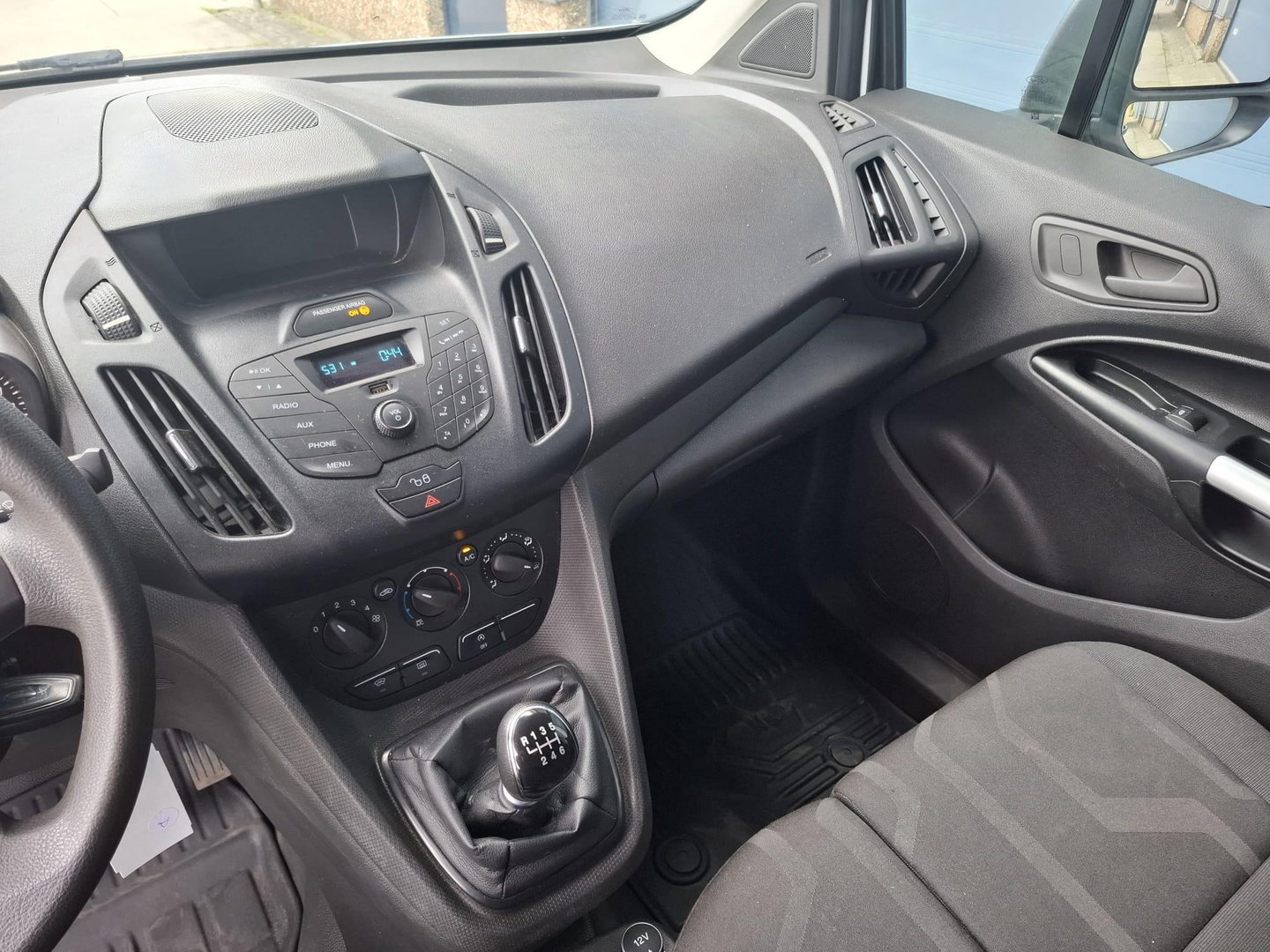 Ford Transit Connect 1.5 TDCI L2 Trend HP AIRCO / TREKHAAK / EURO 6 / 3 ZITS