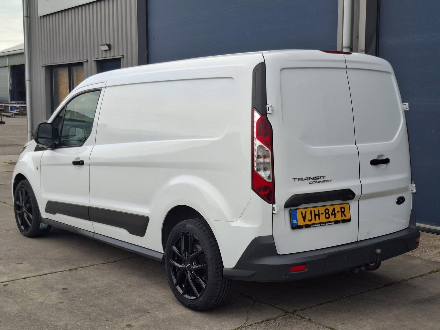 Ford Transit Connect 1.5 TDCI L2 Trend HP AIRCO / TREKHAAK / EURO 6 / 3 ZITS