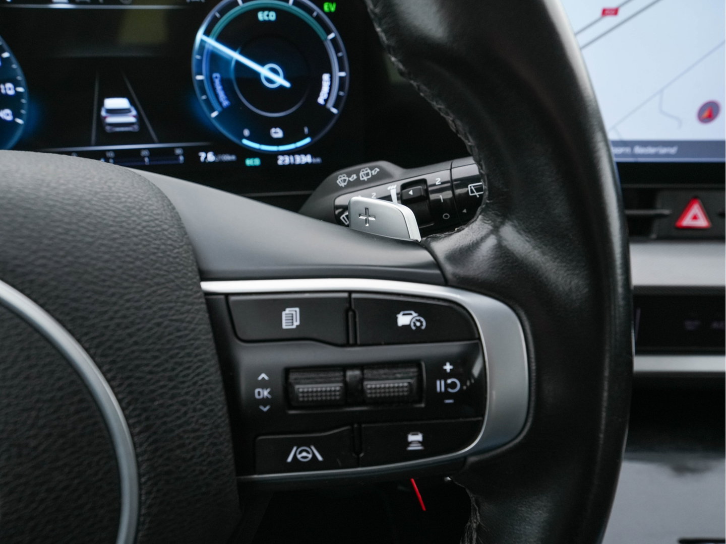 Kia Sportage 1.6 T-GDi Hybrid Dynamic-Line AWD (Plug-In) (INCL-BTW)  Aut. *FULL-LED | ADAPTIVE-CRUISE | WIDESCREEN-COCKPIT | NAVI-FULLMAP | DAB | COMFORTSEATS | ECC | SHIFTPADDLES | CAMERA | PDC | CARPLAY | 19''ALU*