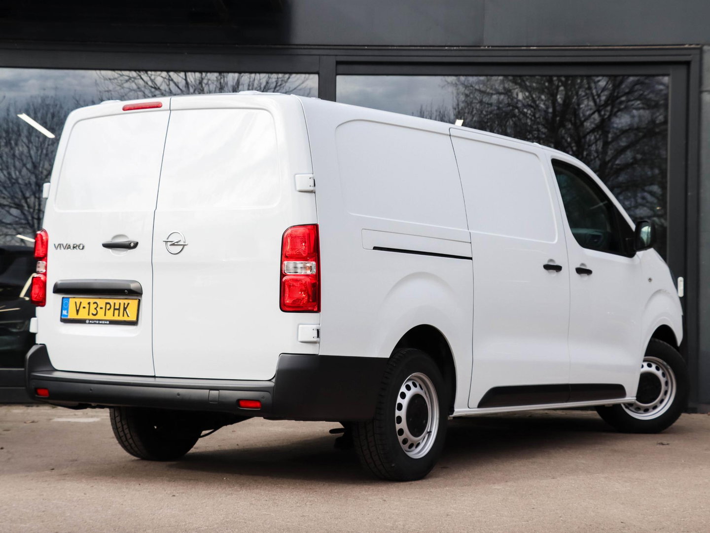 Opel Vivaro 2.0 CDTI 145 L3 Airco | 3 zitpl. | 8.900km | Camera | Laadruimtebetimmering