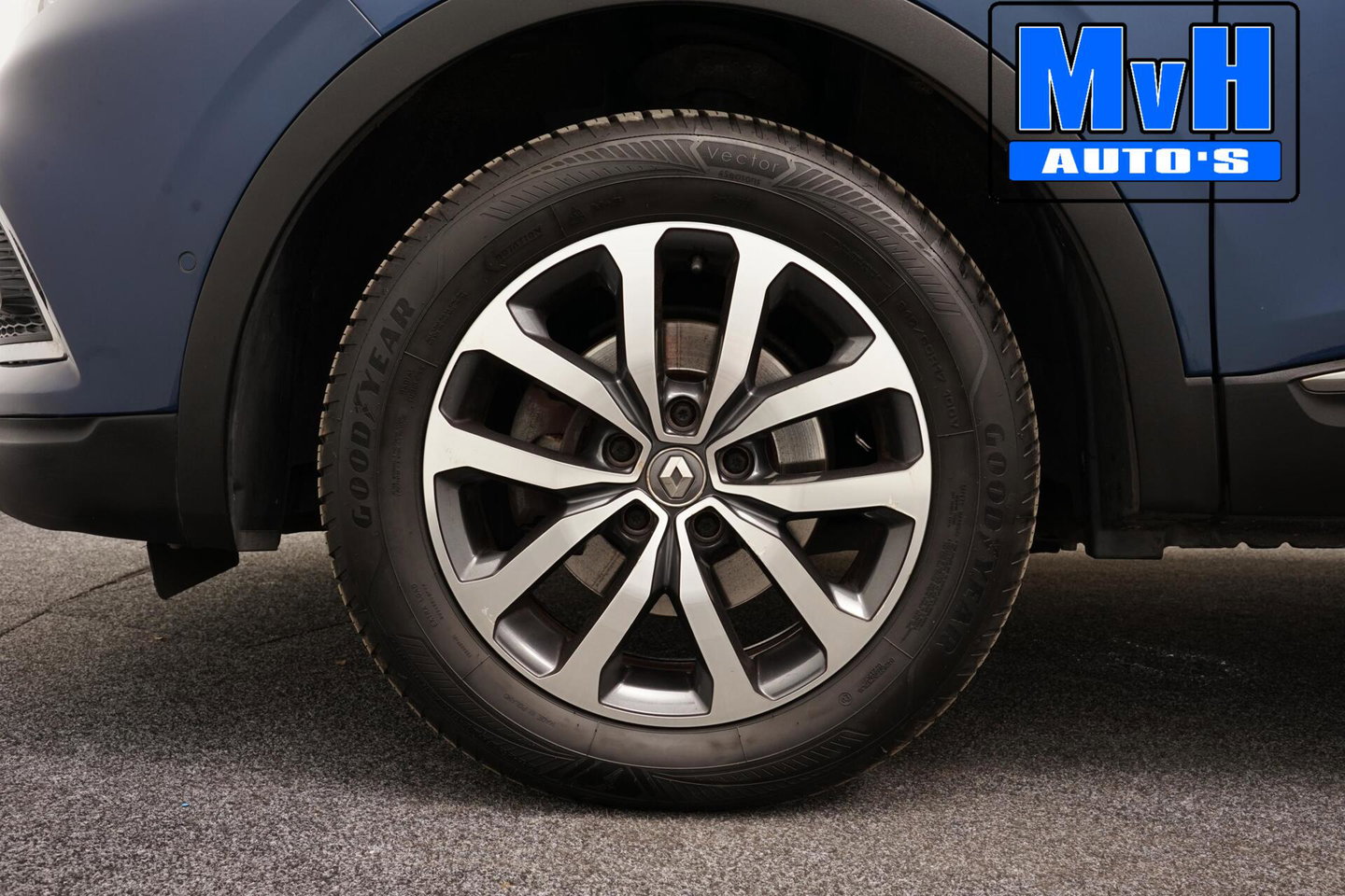 Renault Kadjar 1.3 TCe Intens|CAMERA|LED|TREKH|CLIMA|CARPLAY