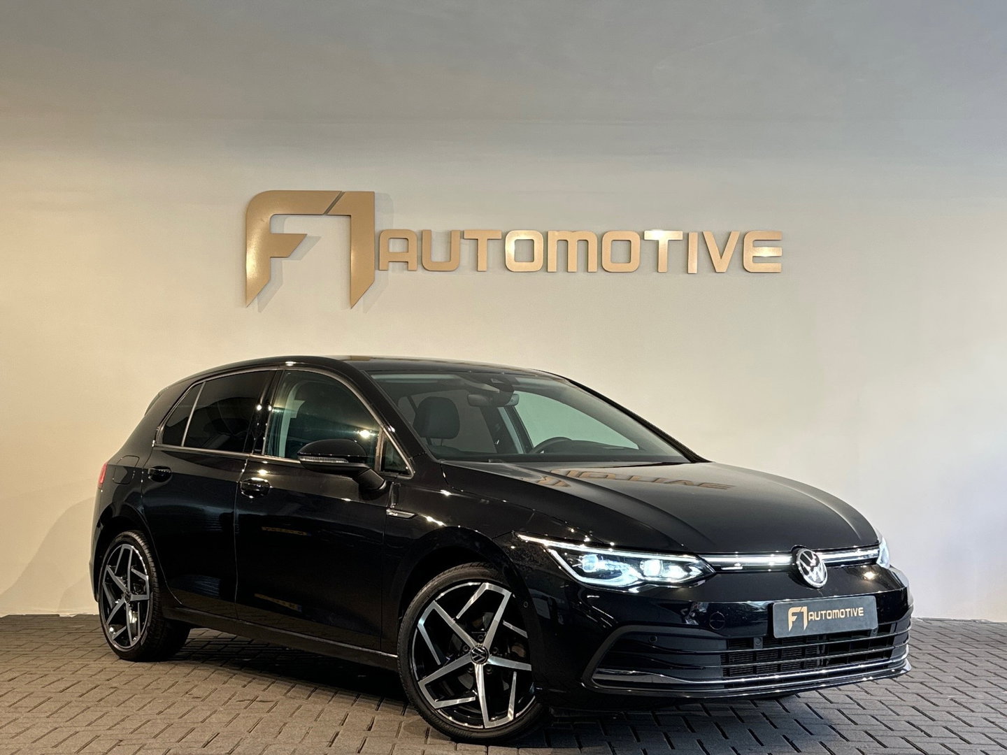 Volkswagen Golf 1.5 eTSI Style Keyles|Memory|Massage|IQ|Camera