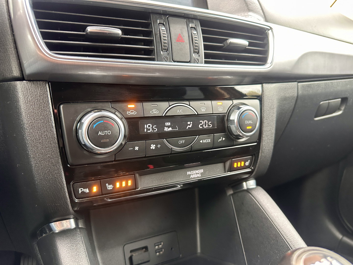 Mazda CX-5 2.0 SkyActiv-G 165 TS 2WD | Cruise Control | Parkeersensoren | Stoelverwarming | Dodehoek Sensor | Trekhaak | DAB | Bluetooth | Airconditioning