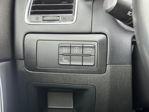 Mazda CX-5 2.0 SkyActiv-G 165 TS 2WD | Cruise Control | Parkeersensoren | Stoelverwarming | Dodehoek Sensor | Trekhaak | DAB | Bluetooth | Airconditioning