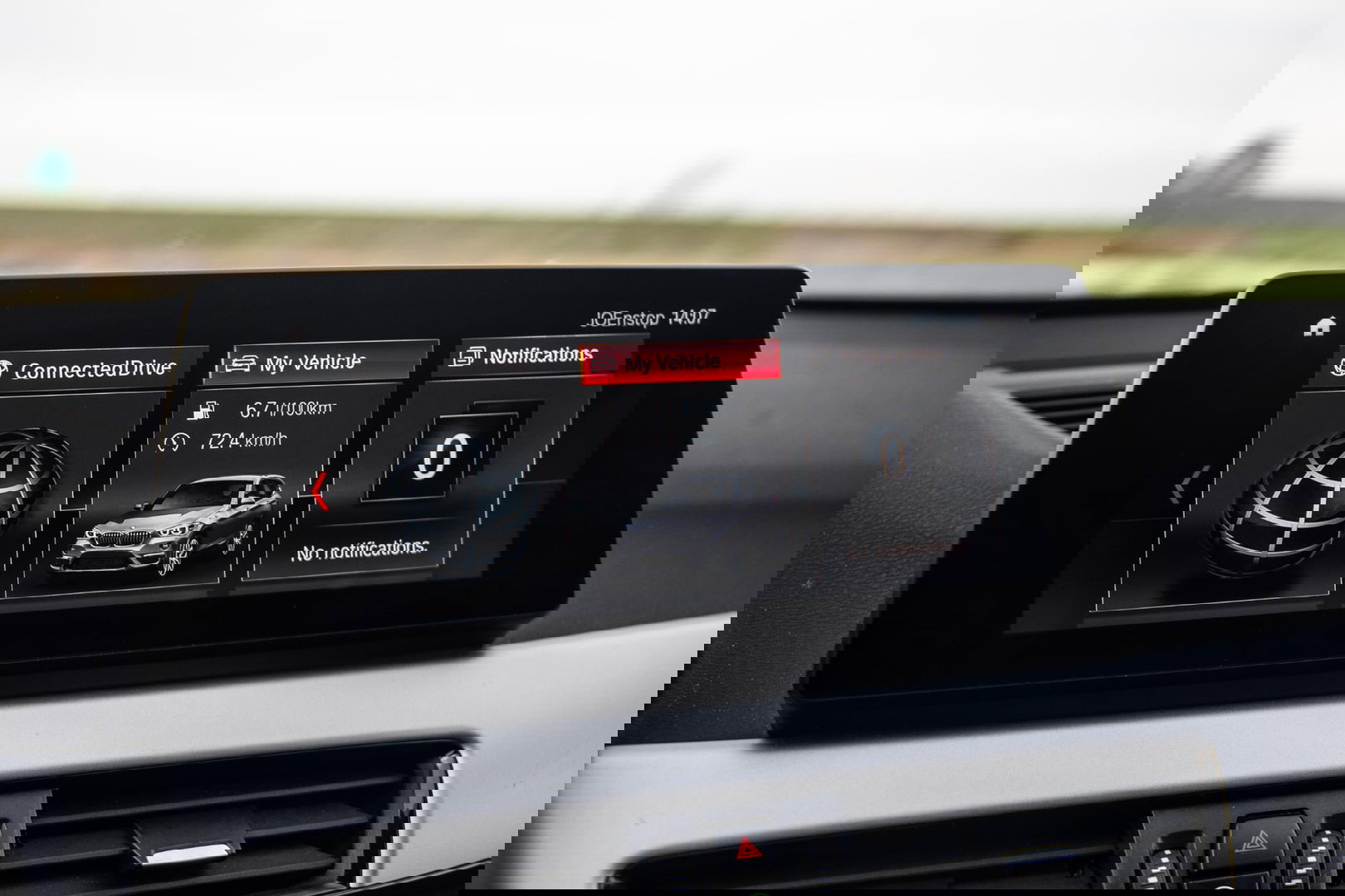 BMW X1 xDrive25e Executive CAMERA / CARPLAY / HEAD UP DISPLAY / LEDER / LED / CRUISE CONTROLE / STOELVERWARMING