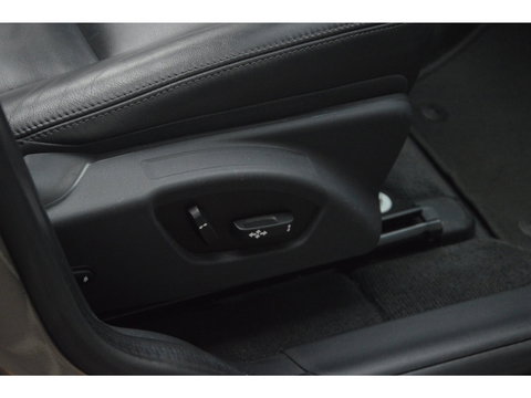 Volvo XC60 T5 Inscription | Panoramadak | Trekhaak | Camera | BLIS | Stoelverwarming | Leer | Elektrische stoelen |