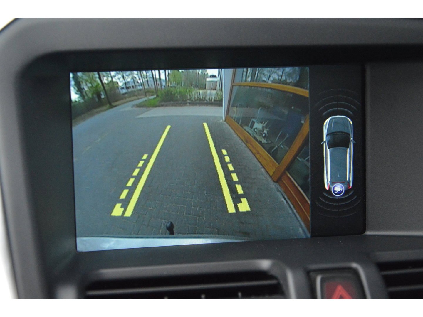 Volvo XC60 T5 Inscription | Panoramadak | Trekhaak | Camera | BLIS | Stoelverwarming | Leer | Elektrische stoelen |