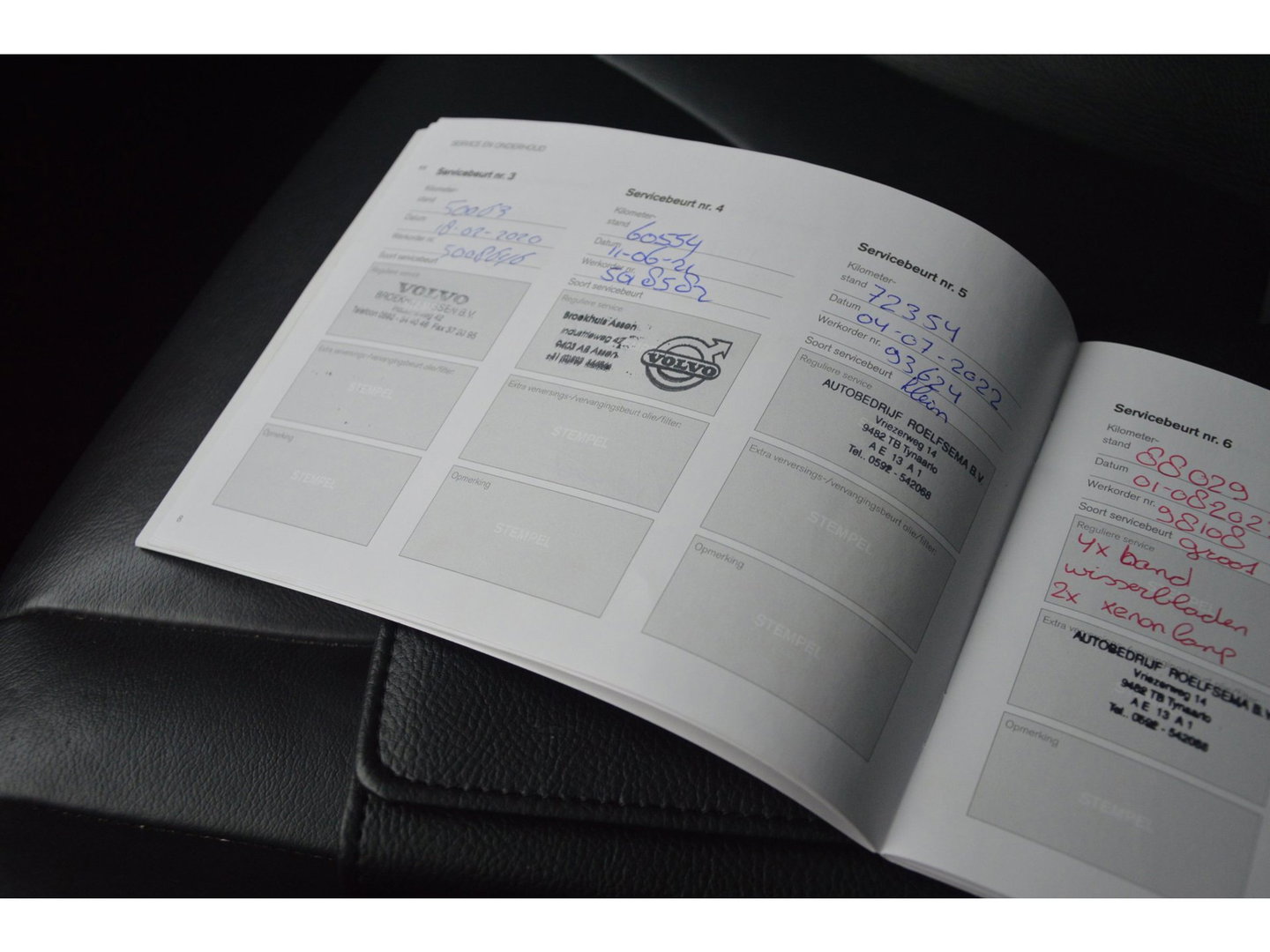 Volvo XC60 T5 Inscription | Panoramadak | Trekhaak | Camera | BLIS | Stoelverwarming | Leer | Elektrische stoelen |