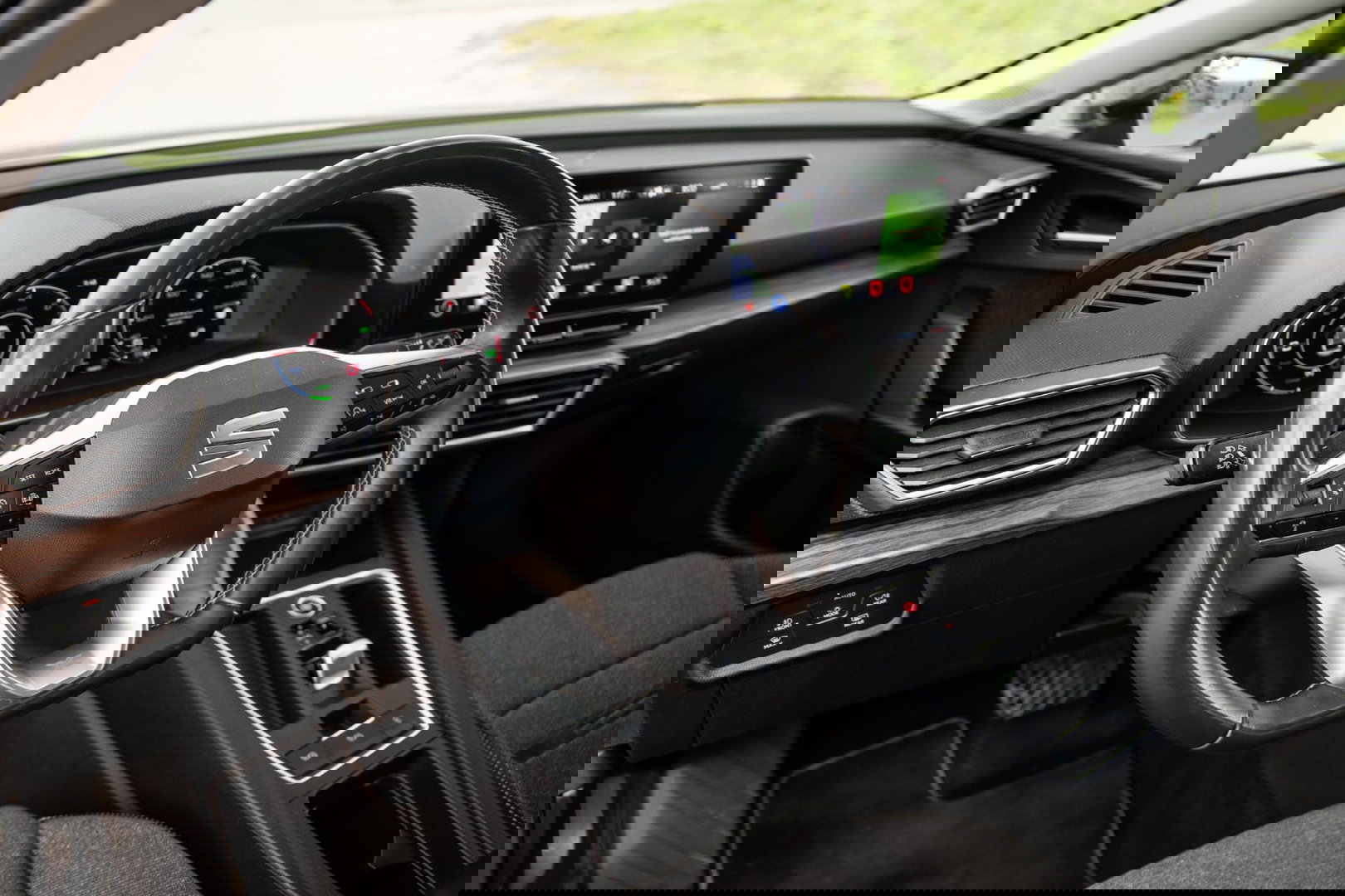 SEAT Leon Sportstourer 1.4 TSI eHybrid PHEV FR Business Intense EXCELLENCE / CARPLAY / AIRCO / CAMERA / DEALER ONDERHOUDEN