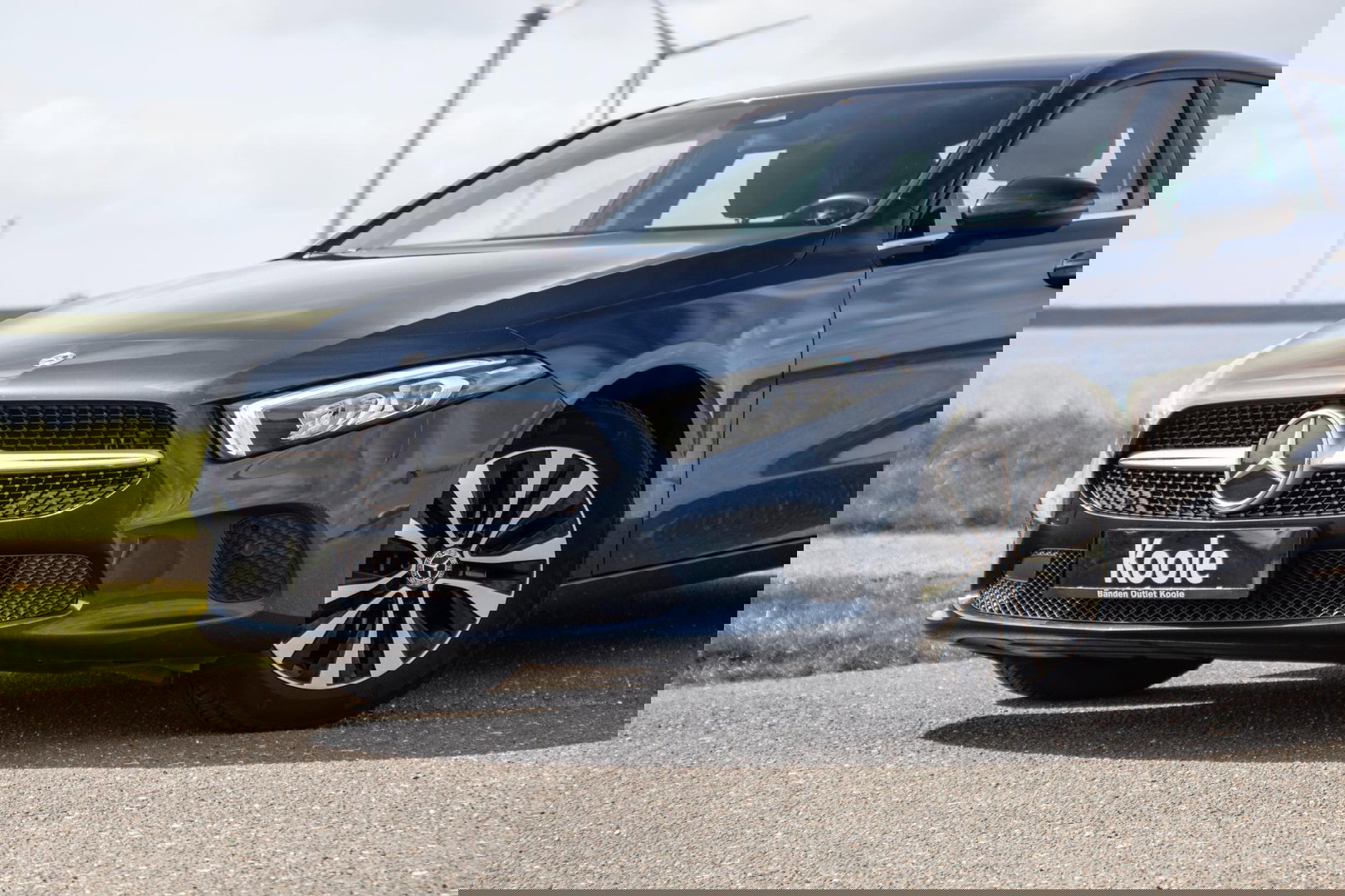 Mercedes-Benz A-Klasse 250 e Business Line CARPLAY / CAMERA / LEER / DEALER ONDERHOUDEN