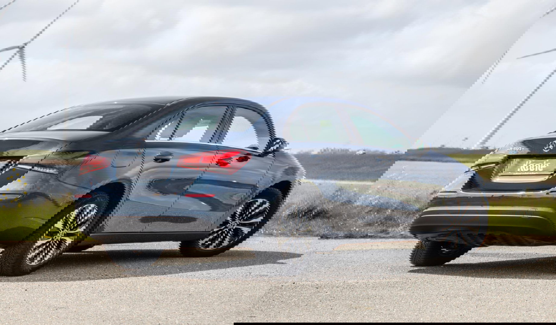 Mercedes-Benz A-Klasse 250 e Business Line CARPLAY / CAMERA / LEER / DEALER ONDERHOUDEN