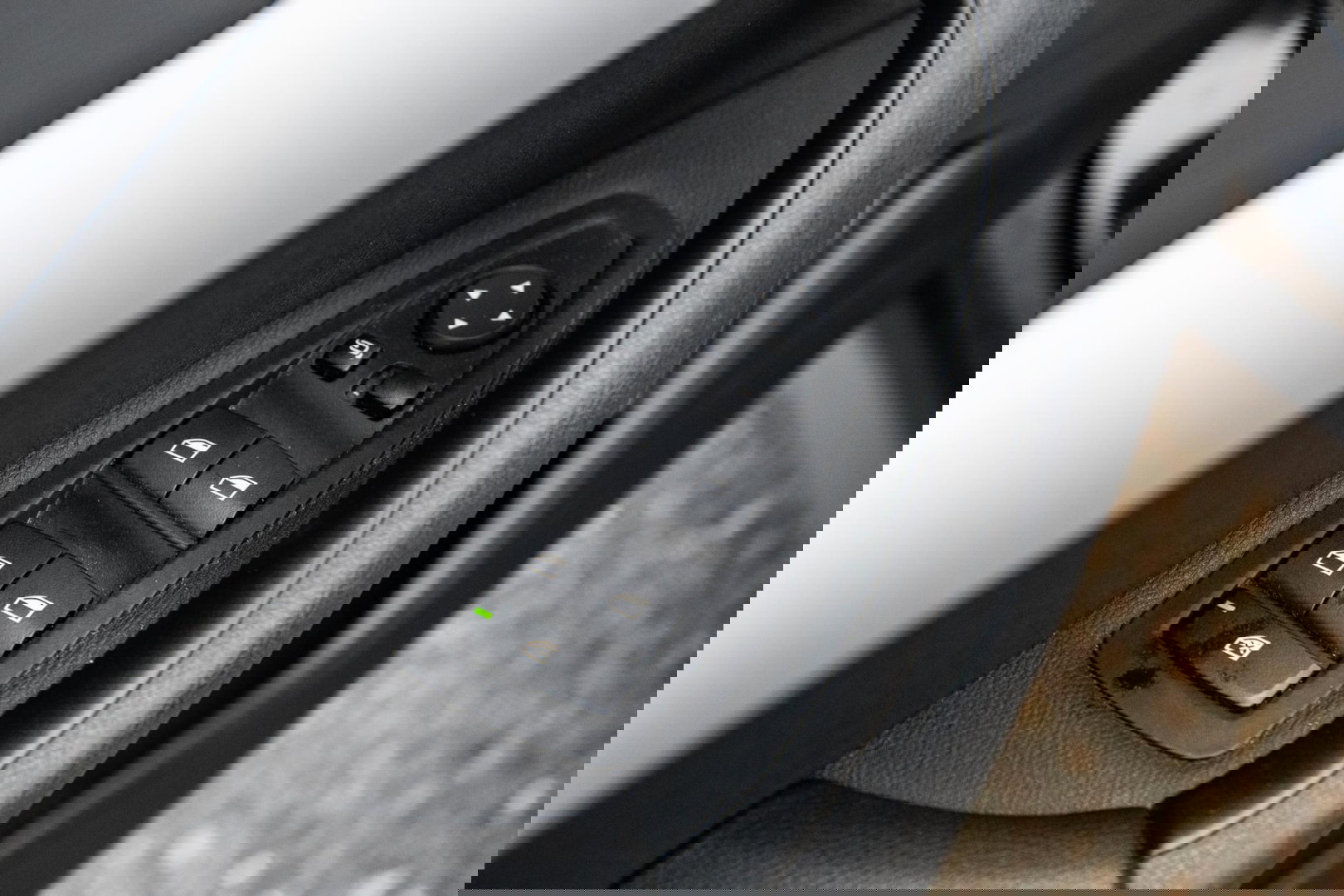 BMW X1 xDrive25e Executive CAMERA / CARPLAY / HEAD UP DISPLAY / LEDER / LED / CRUISE CONTROLE / STOELVERWARMING