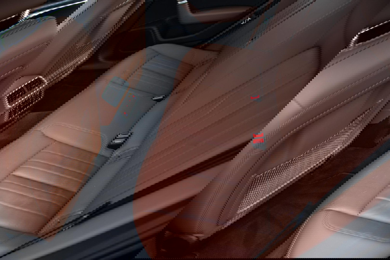 Audi A6 Avant 50 TFSI e quattro Advanced edition BRUIN LEER / CARPLAY / BTW AUTO / KEYLESS / DEALER ONDERHOUDEN