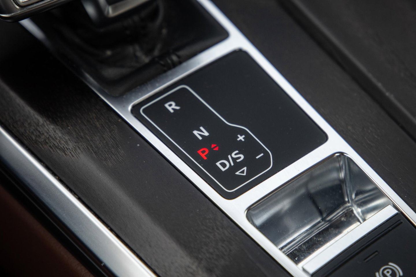 Audi A6 Avant 50 TFSI e quattro Advanced edition BRUIN LEER / CARPLAY / BTW AUTO / KEYLESS / DEALER ONDERHOUDEN