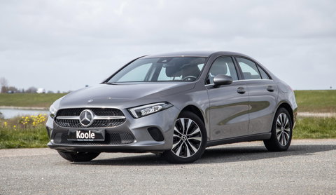 Mercedes-Benz A-Klasse 250 e Business Line CARPLAY / LEER / CAMERA / CRUISE CONTROLE / DEALER ONDERHOUDEN