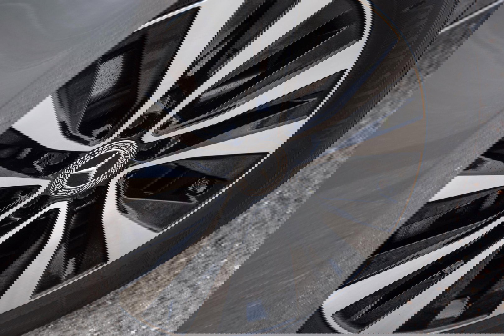 Mercedes-Benz A-Klasse 250 e Business Line CARPLAY / LEER / CAMERA / CRUISE CONTROLE / DEALER ONDERHOUDEN