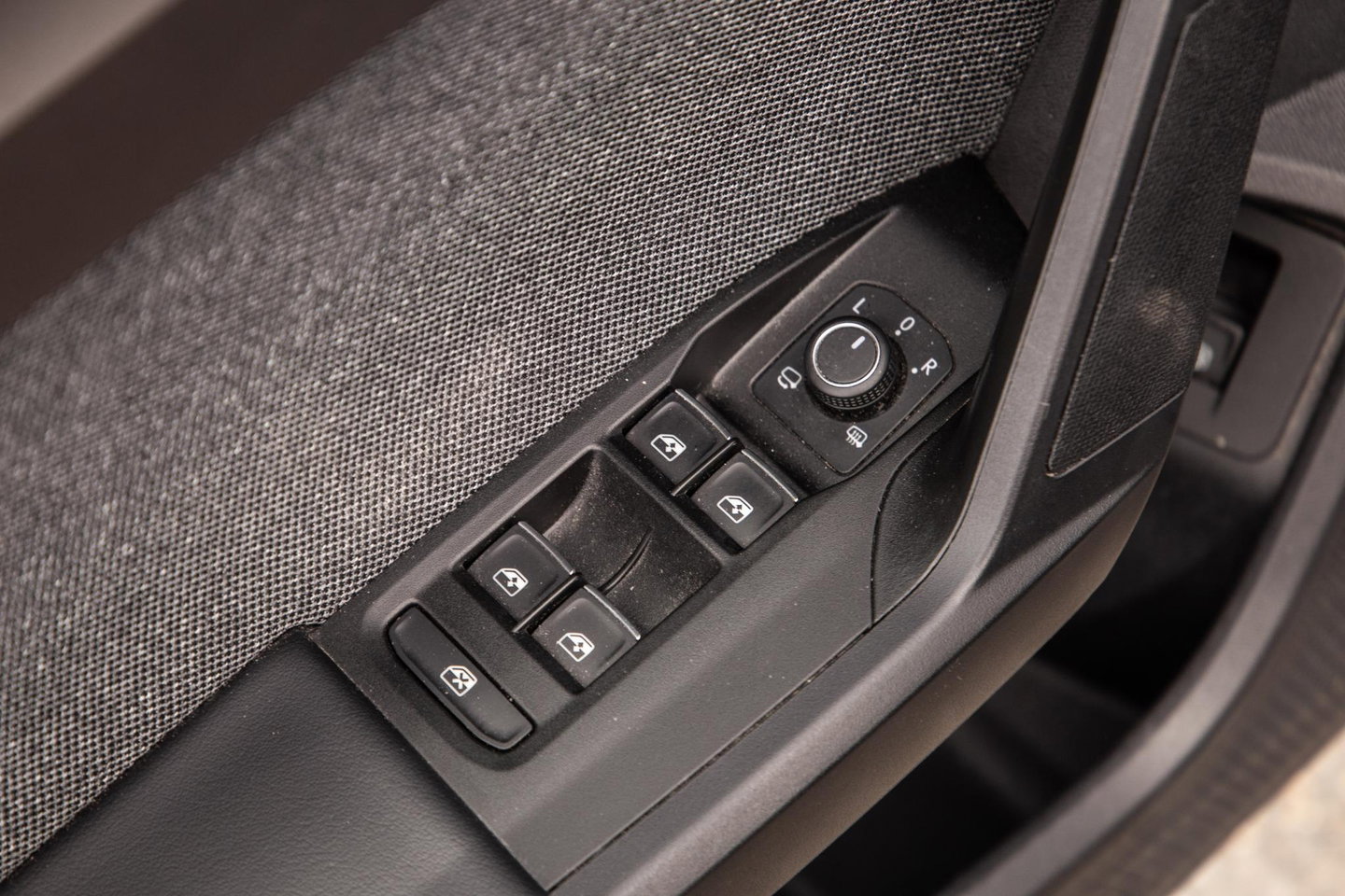 SEAT Leon Sportstourer 1.4 TSI eHybrid PHEV FR Business Intense EXCELLENCE / CARPLAY / AIRCO / CAMERA / DEALER ONDERHOUDEN