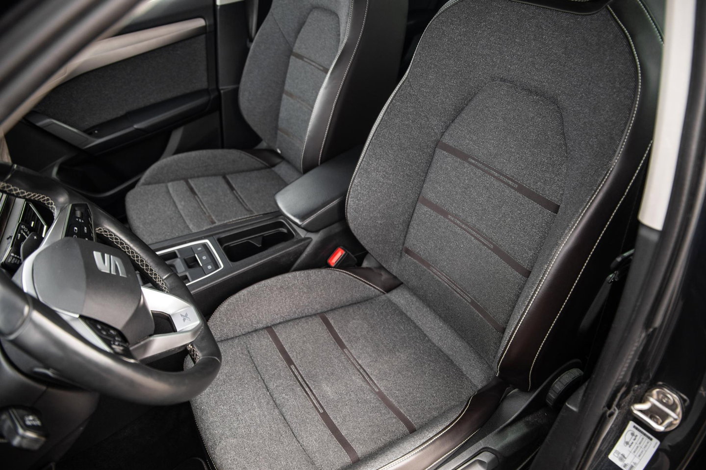 SEAT Leon Sportstourer 1.4 TSI eHybrid PHEV FR Business Intense EXCELLENCE / CARPLAY / AIRCO / CAMERA / DEALER ONDERHOUDEN