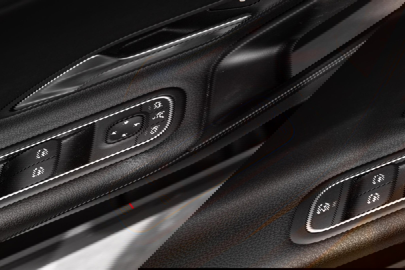 Mercedes-Benz A-Klasse 250 e Business Line CARPLAY / CAMERA / LEER / DEALER ONDERHOUDEN