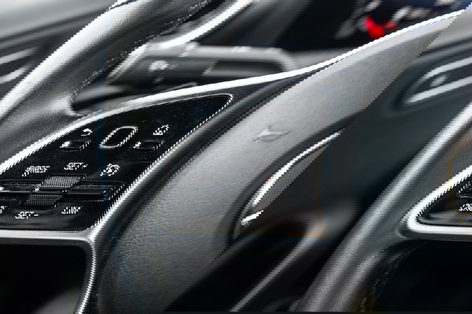 Mercedes-Benz A-Klasse 250 e Business Line CARPLAY / CAMERA / LEER / DEALER ONDERHOUDEN