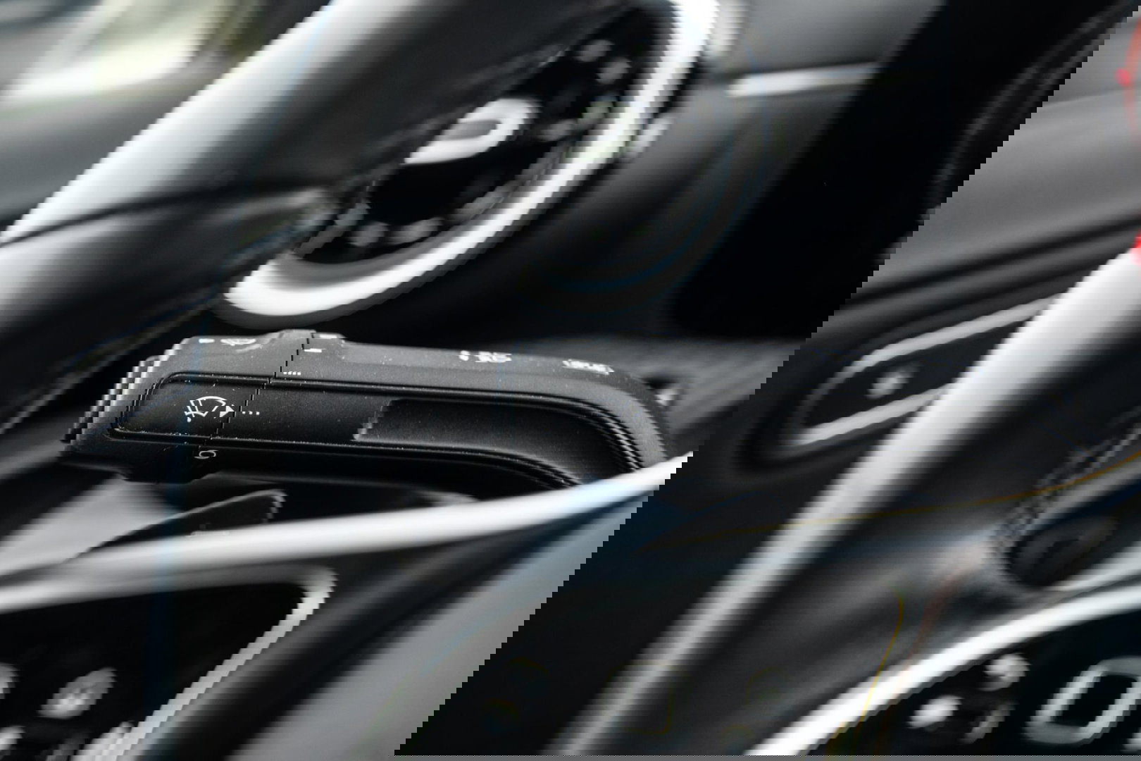 Mercedes-Benz A-Klasse 250 e Business Line CARPLAY / CAMERA / LEER / DEALER ONDERHOUDEN