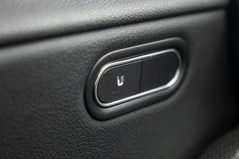 Mercedes-Benz A-Klasse 250 e Business Line CARPLAY / CAMERA / LEER / DEALER ONDERHOUDEN