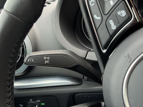 Audi A3 Cabriolet 35 TFSI CoD Design Pro Line Plus | S Line | 150 Pk | Apple Carplay | Android Auto | Nekverwarming | Stuurverwarming | Stoelverwarming | Adaptieve Cruise Control | Lane Assist |