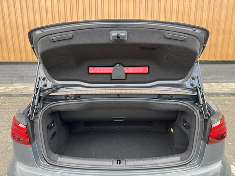 Audi A3 Cabriolet 35 TFSI CoD Design Pro Line Plus | S Line | 150 Pk | Apple Carplay | Android Auto | Nekverwarming | Stuurverwarming | Stoelverwarming | Adaptieve Cruise Control | Lane Assist |