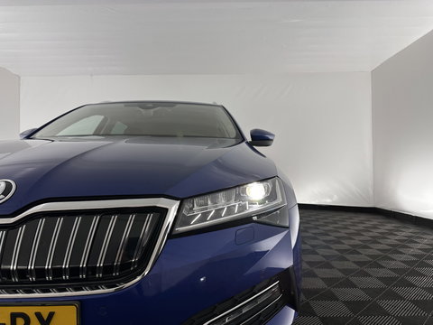 Škoda Superb Combi 1.4 TSI iV Sportline Business (Plug-in) (INCL.BTW) *PANO | ADAPTIVE-CRUISE | LEATHER-MICROFIBRE | FULL-LED | BLINDSPOT | MEMORY-PACK | TOP-VIEW | HEATED-COMFORTSEATS | KEYLESS | DIGI-COCKPIT | NAVI-FULLMAP | ECC | PDC | 19''ALU*