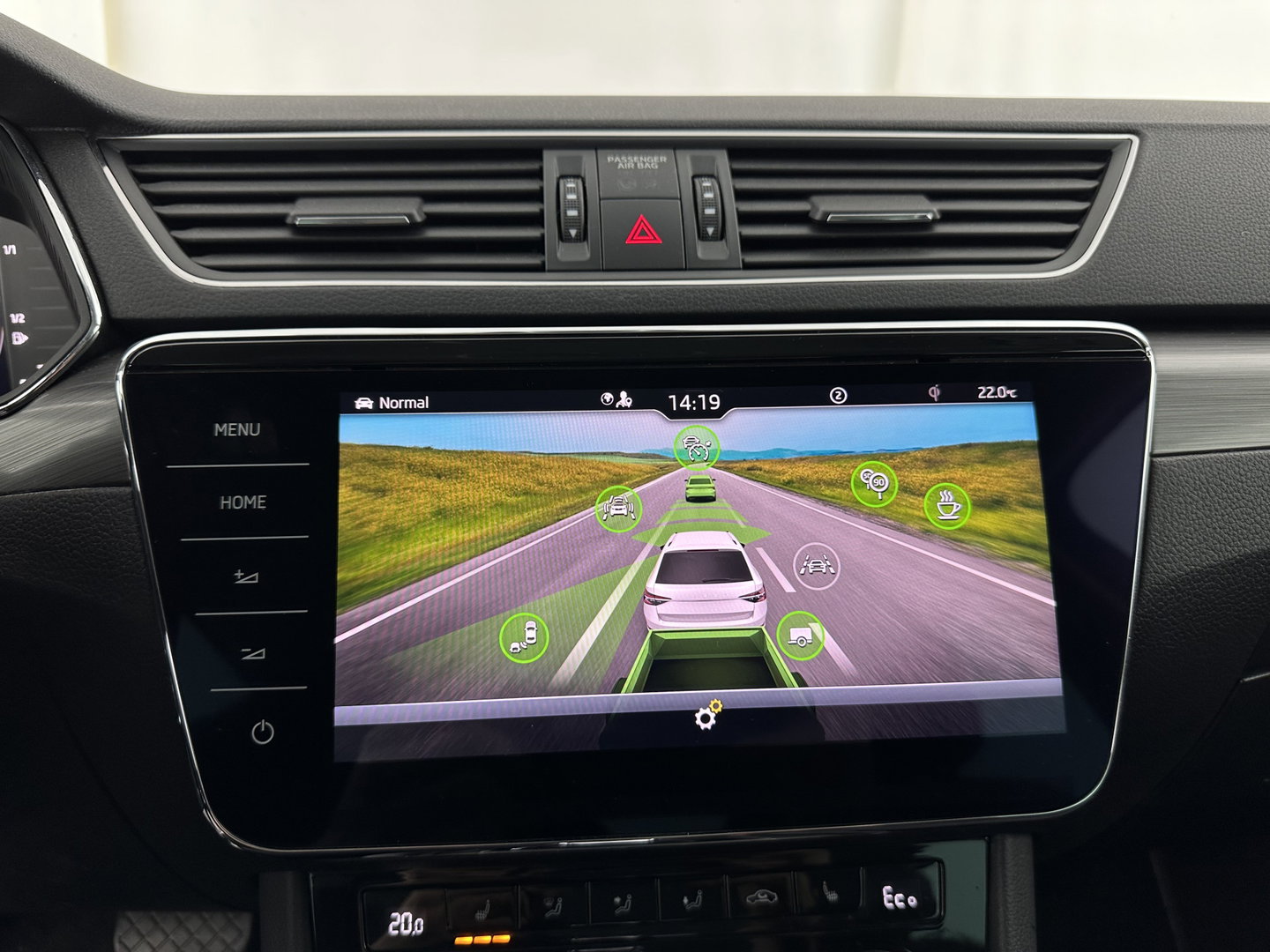 Škoda Superb Combi 1.4 TSI iV Sportline Business (Plug-in) (INCL.BTW) *PANO | ADAPTIVE-CRUISE | LEATHER-MICROFIBRE | FULL-LED | BLINDSPOT | MEMORY-PACK | TOP-VIEW | HEATED-COMFORTSEATS | KEYLESS | DIGI-COCKPIT | NAVI-FULLMAP | ECC | PDC | 19''ALU*