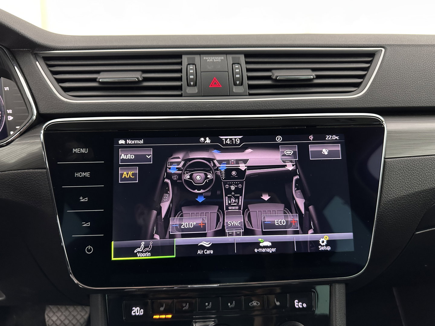 Škoda Superb Combi 1.4 TSI iV Sportline Business (Plug-in) (INCL.BTW) *PANO | ADAPTIVE-CRUISE | LEATHER-MICROFIBRE | FULL-LED | BLINDSPOT | MEMORY-PACK | TOP-VIEW | HEATED-COMFORTSEATS | KEYLESS | DIGI-COCKPIT | NAVI-FULLMAP | ECC | PDC | 19''ALU*