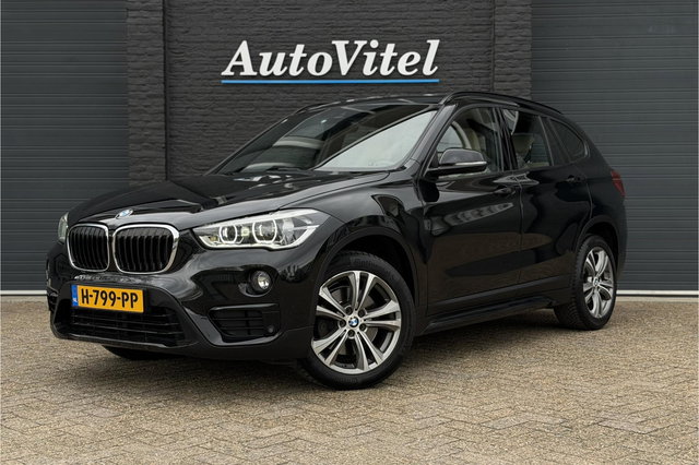 BMW X1 - sDrive20i Sportline | Panodak | Sportleder | Memory | LED | NAVI