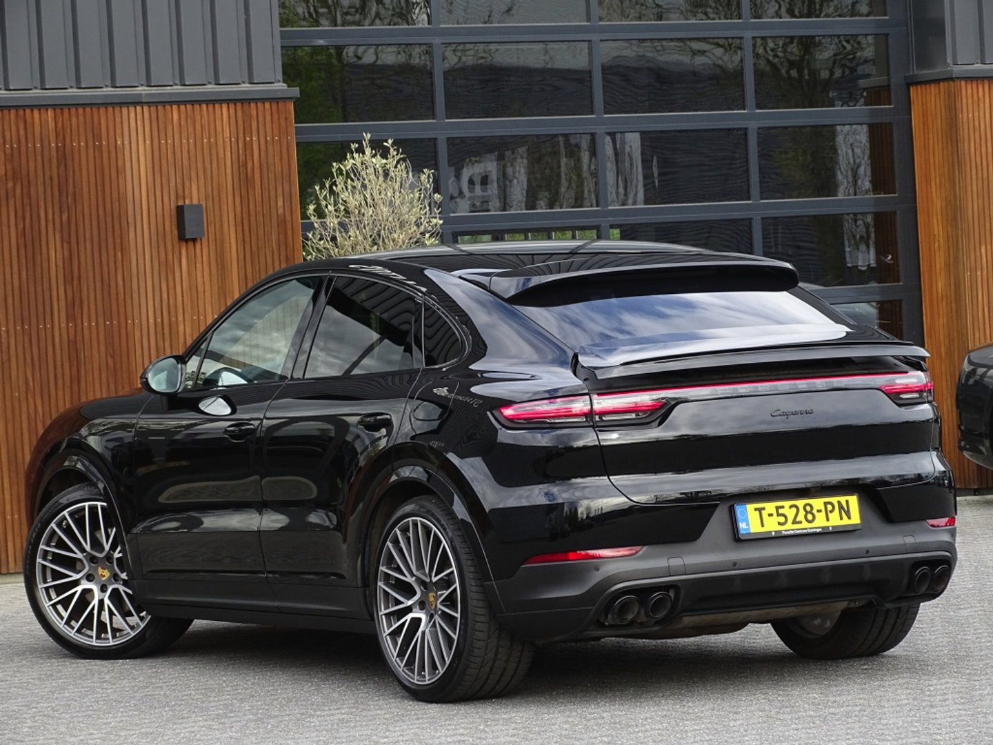 Porsche Cayenne Coupé 3.0 462PK E-Hybrid Platinum Ed. / Bose / LED