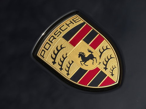 Porsche Cayenne Coupé 3.0 462PK E-Hybrid Platinum Ed. / Bose / LED