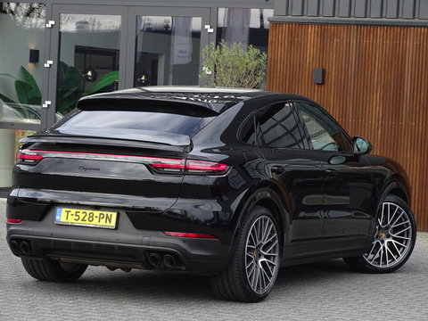 Porsche Cayenne Coupé 3.0 462PK E-Hybrid Platinum Ed. / Bose / LED