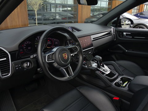 Porsche Cayenne Coupé 3.0 462PK E-Hybrid Platinum Ed. / Bose / LED