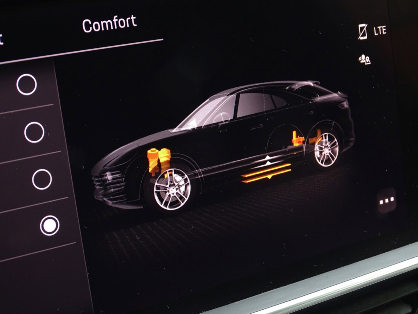 Porsche Cayenne Coupé 3.0 462PK E-Hybrid Platinum Ed. / Bose / LED