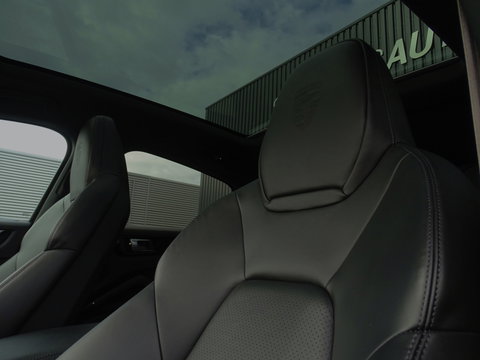 Porsche Cayenne Coupé 3.0 462PK E-Hybrid Platinum Ed. / Bose / LED