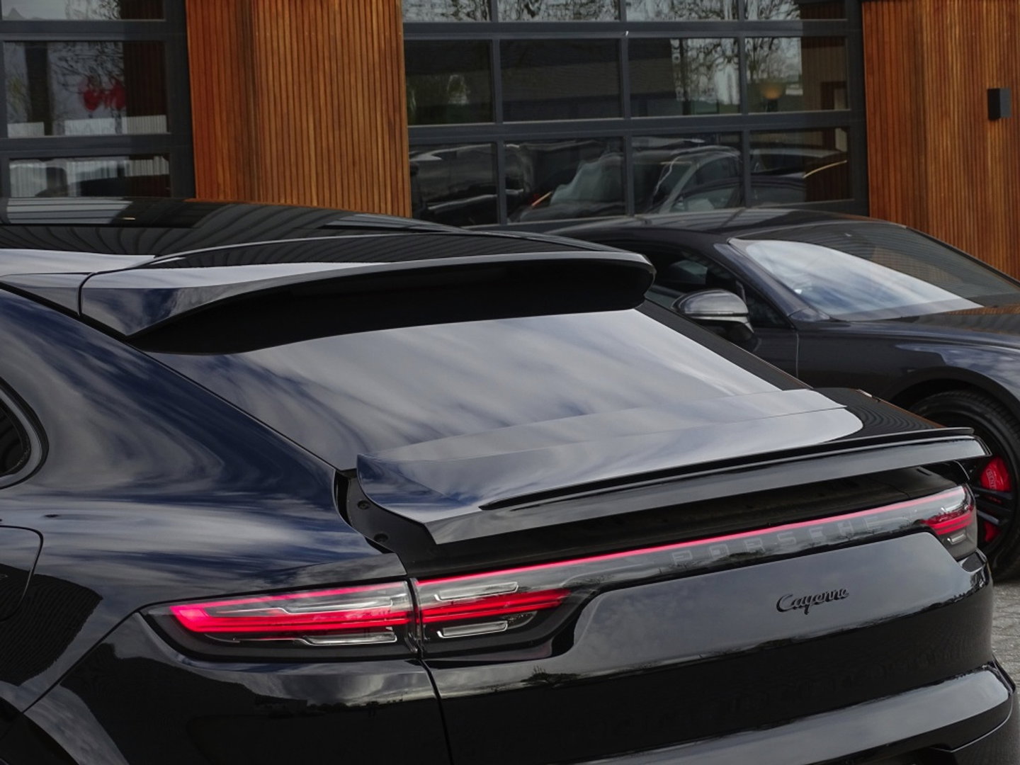 Porsche Cayenne Coupé 3.0 462PK E-Hybrid Platinum Ed. / Bose / LED