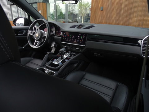 Porsche Cayenne Coupé 3.0 462PK E-Hybrid Platinum Ed. / Bose / LED
