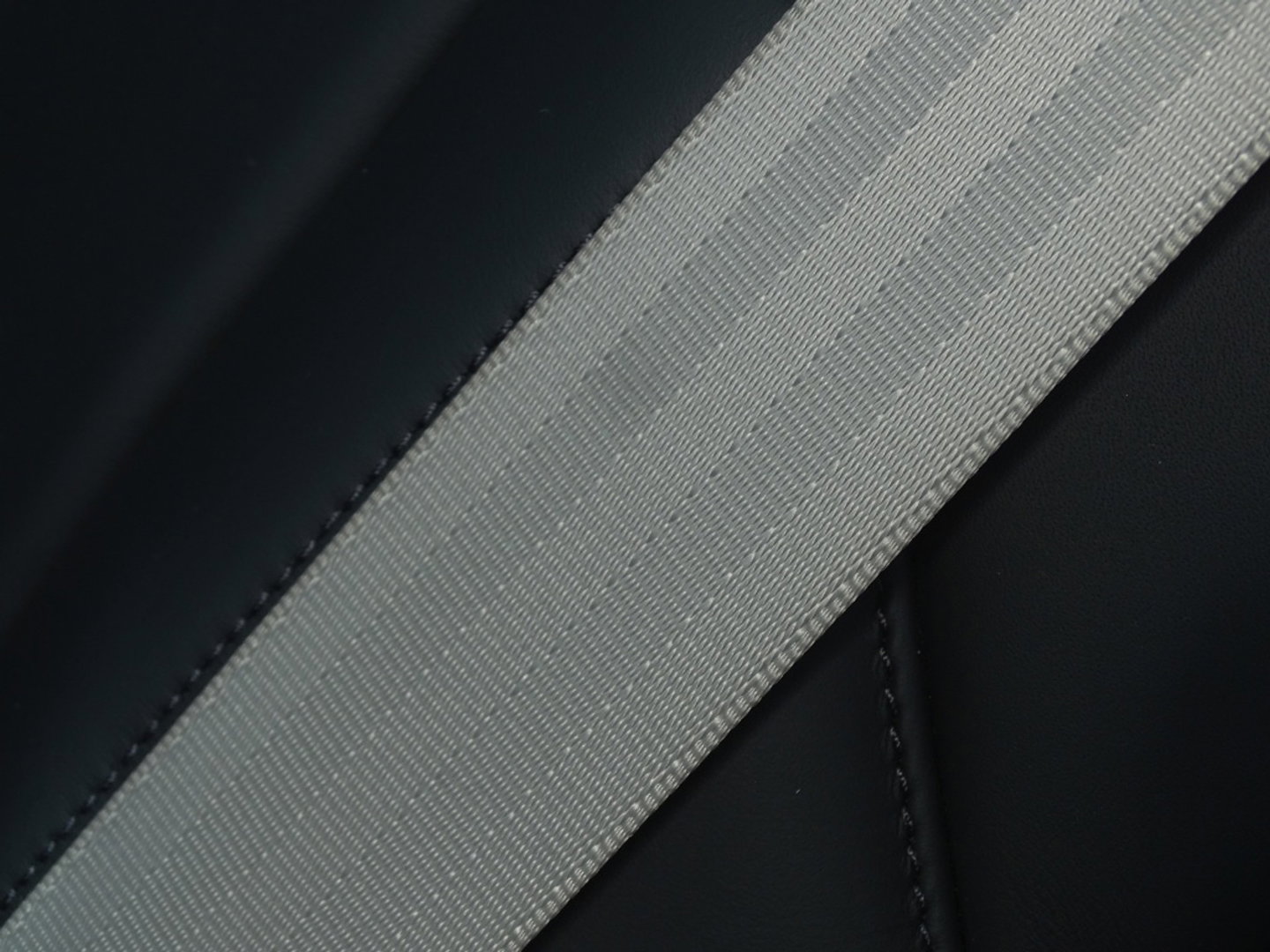 Porsche Cayenne Coupé 3.0 462PK E-Hybrid Platinum Ed. / Bose / LED