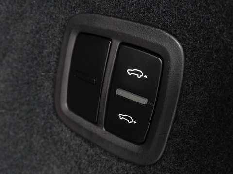 Porsche Cayenne Coupé 3.0 462PK E-Hybrid Platinum Ed. / Bose / LED